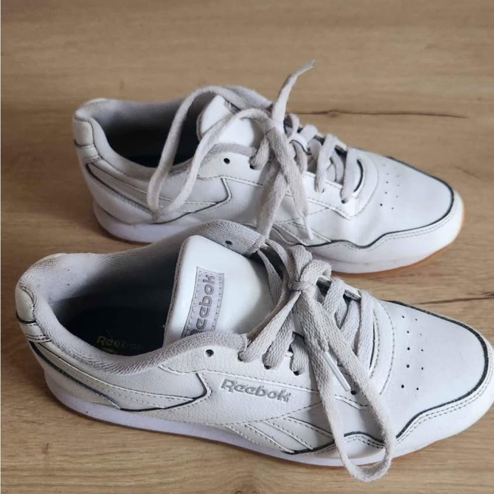 Reebok Classic White Lace-Up Shoes